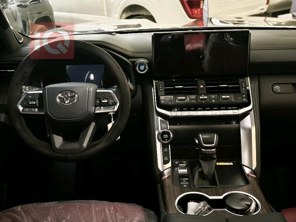 تويوتا لاندكروزر